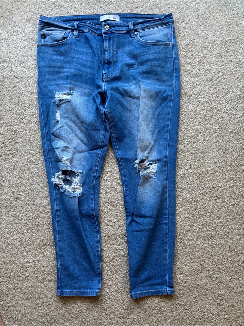 KanCan Distressed Cropped Blue Jeans